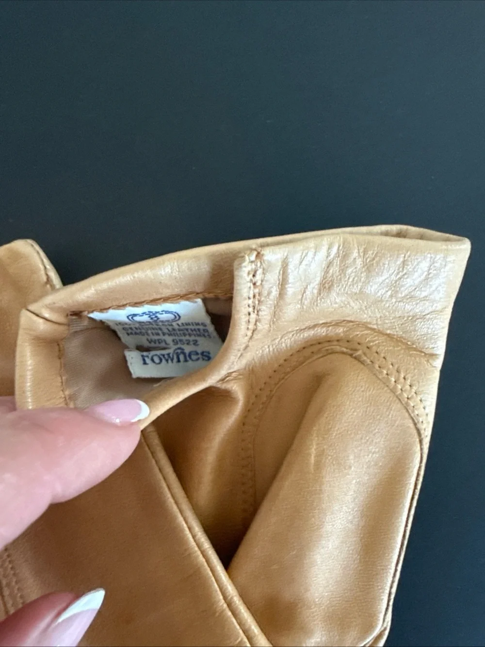 Vintage Women’s Fownes Camel Tan Leather Gloves Size 8